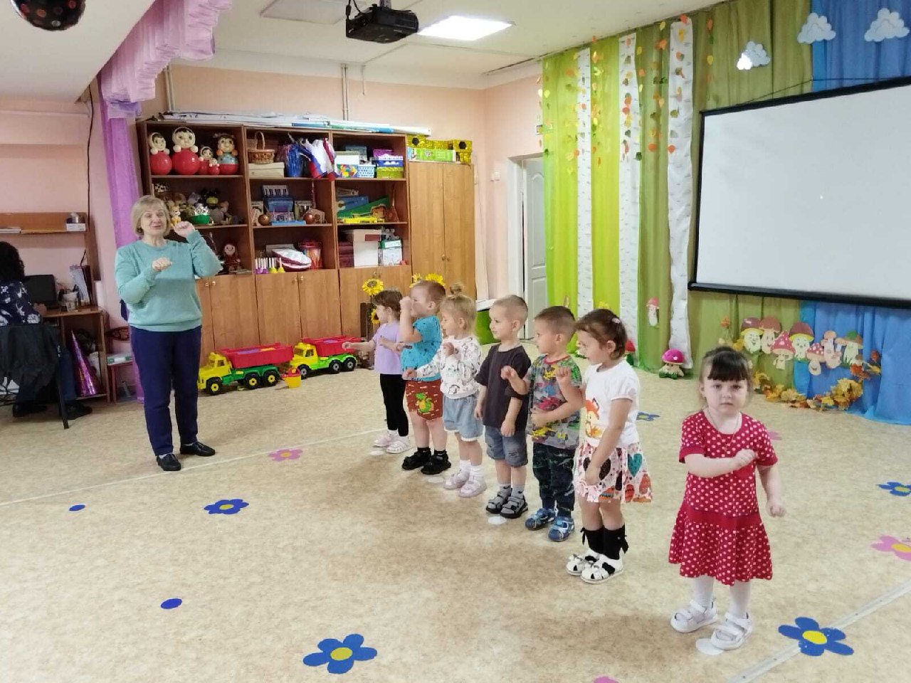 photo 5397842630949336856 y