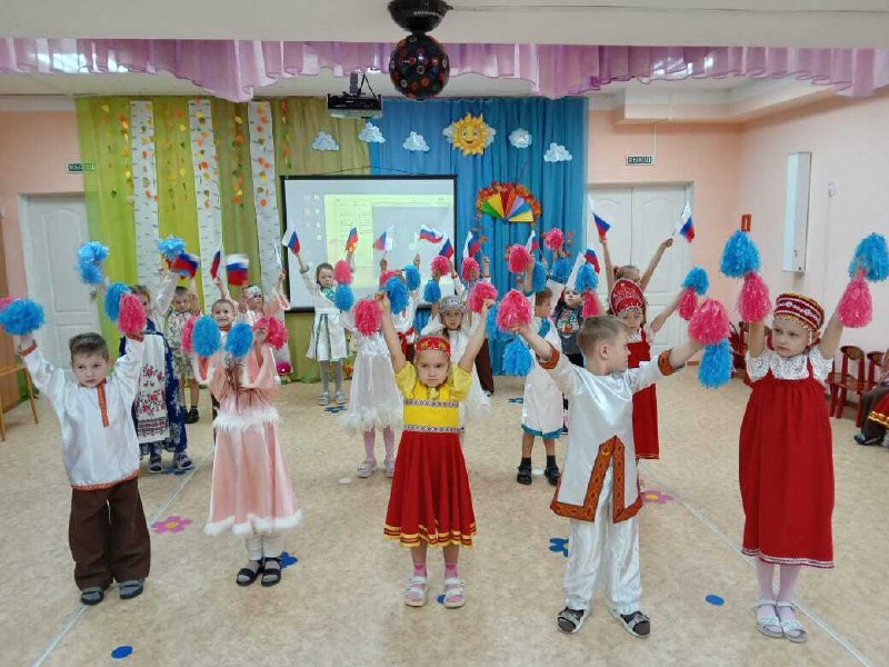 photo 5779801391210629906 x