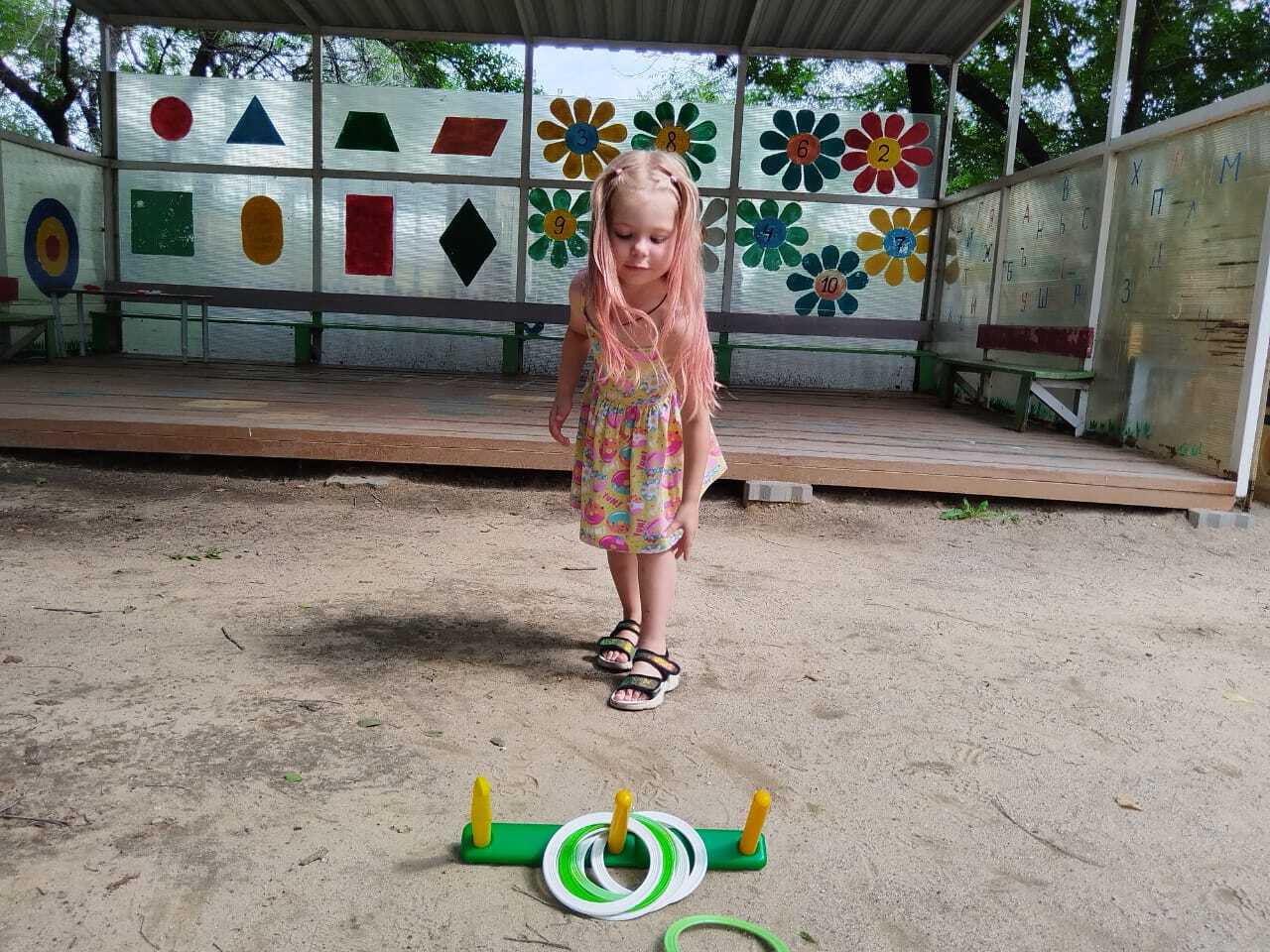 photo 5781717114124614226 y