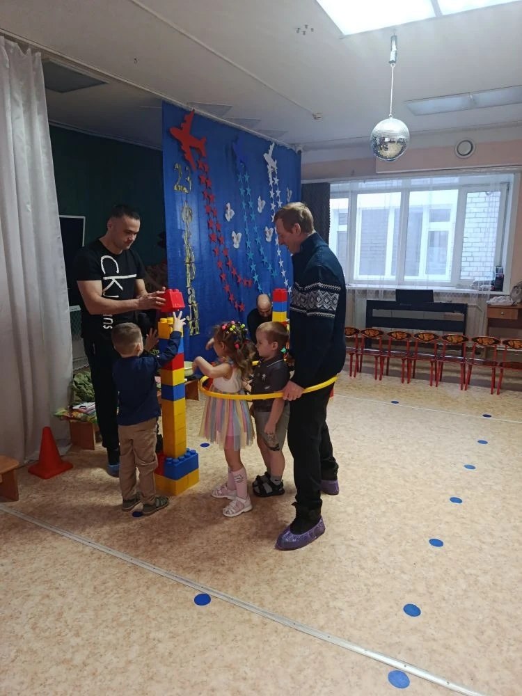 photo 5819922016457395435 y